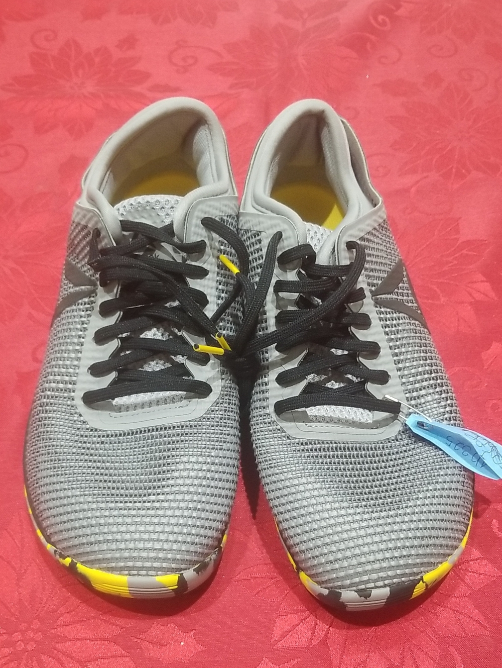 Men's Grey Athletic Sneakers with Black Laces and Yellow Accents